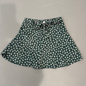 Zara Kids Green and White Floral Skort Size 11-12